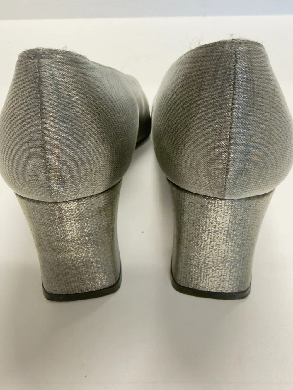 Vintage 90s Stuart Weitzman 'Anna' Pewter Metallic Block Heel Pumps Size 7